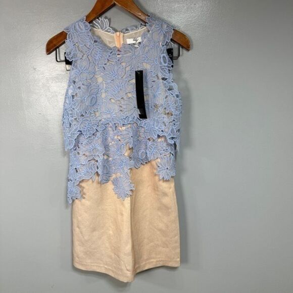 Lily Women’s Lace Overlay Dress sz XS NEW # D55 - Picture 1 of 5
